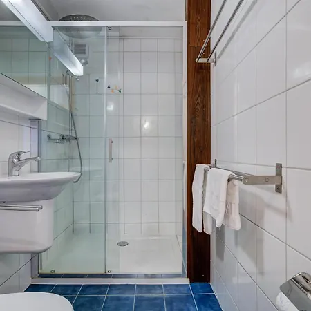 Les Bubus 라 초우마츠